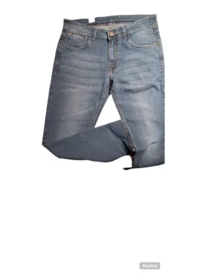 Generic Men's Cotton Blended Solid Tapered Jeans (Blue)