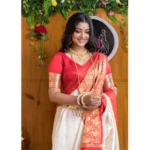 Women's Silk Printed Saree With Unstitched Blouse 5.5Mtr (White-Red) - Image 3