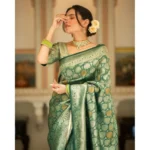 Women's Silk Printed Saree With Unstitched Blouse 5.5Mtr (Green) - Image 3