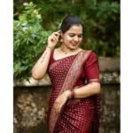 Women's Silk Printed Saree With Unstitched Blouse 5.5Mtr (Maroon) - Image 2