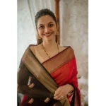 Women's Cotton  Printed Saree With Unstitched Blouse 5.5Mtr (Red) - Image 2
