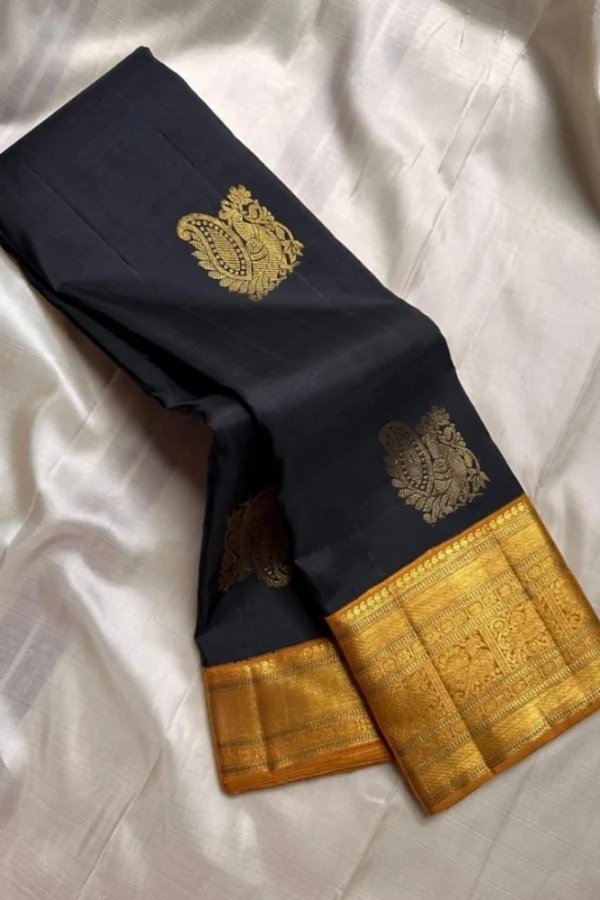 Women's Silk Printed Saree With Unstitched Blouse 5.5Mtr (Black)