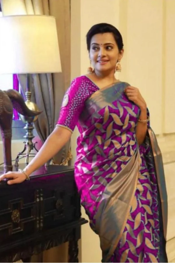 Women's Litchi silk Printed Saree With Unstitched Blouse (Pink)