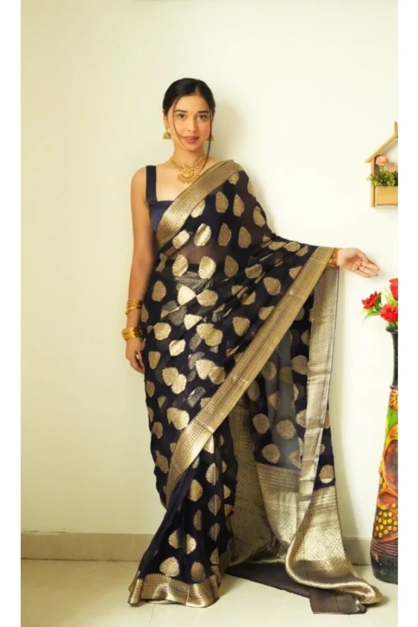 Women's Litchi silk Printed Saree With Unstitched Blouse (Black)