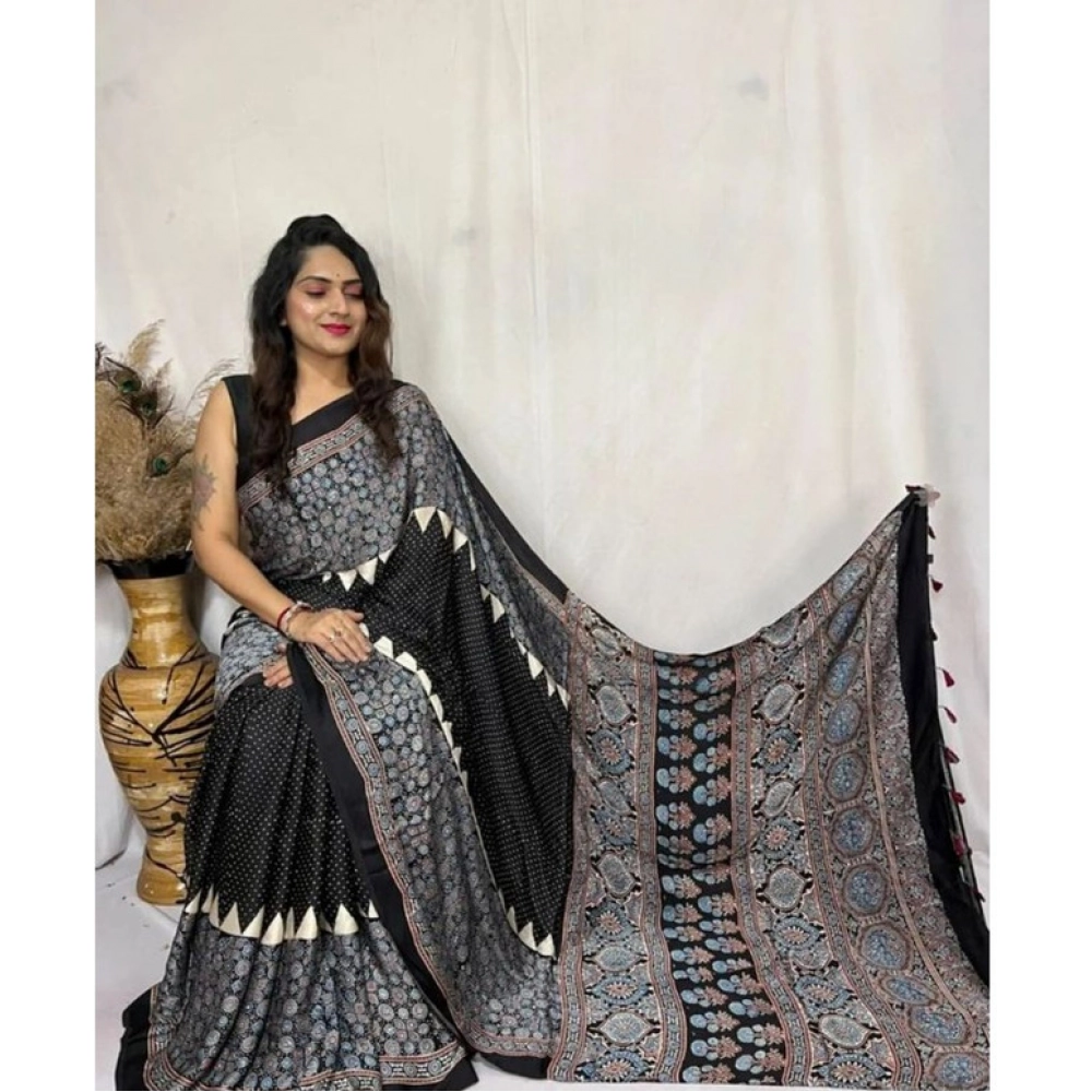 PID-62463-Generic-Women-s-Satin-Printed-Saree-With-Unstitched-Blouse-5-5-Mtr-Black-1-1000x1000-1.webp Women's Satin Printed Saree With Unstitched Blouse 5.5Mtr (Black) - Image 1