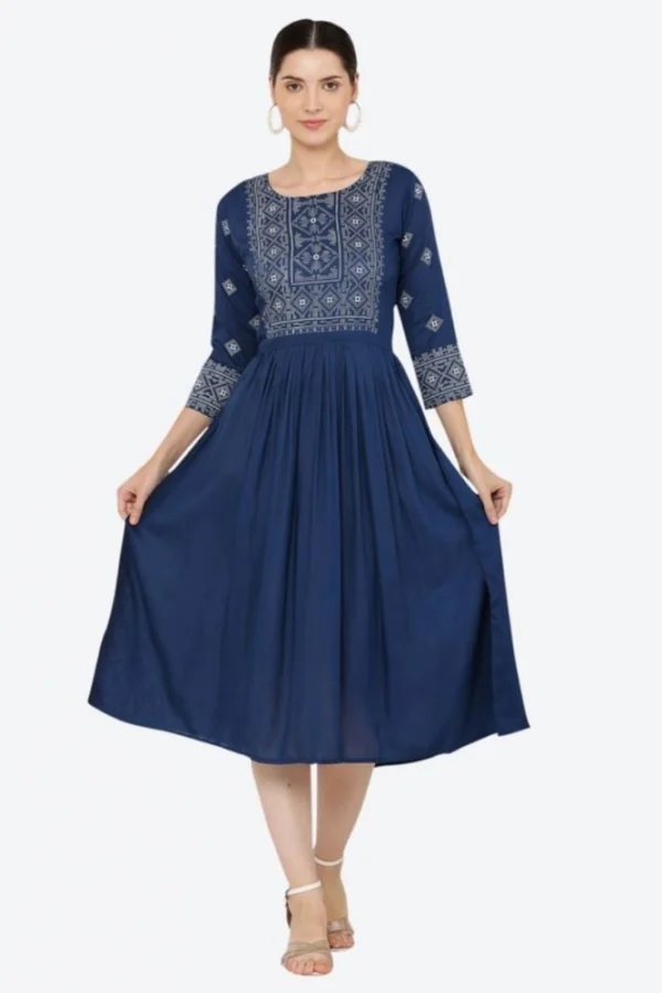 Women's Casual Rayon 3-4th Sleeves Kurti (Blue)