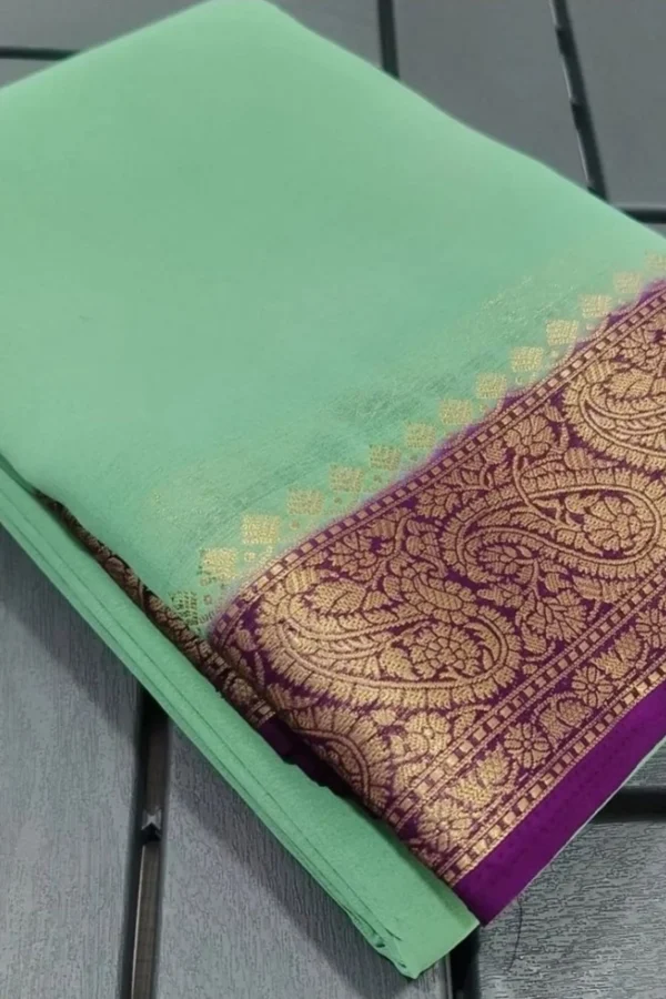 Women's Crepe Chit Pallu Solid Saree With Unstitched Blouse 5.5Mtr (Light Green)