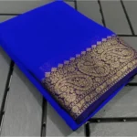 Women's Crepe Chit Pallu Solid Saree With Unstitched Blouse 5.5Mtr (Navy Blue)