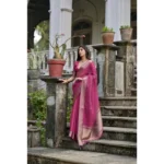 Women's Silk_Blend Butti Pattern Saree With Unstitched Blouse 5.5Mtr (Pink)