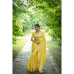 Women's Faux_Banarasi Lining Pattern Saree With Unstitched Blouse 5.5Mtr (Yellow)