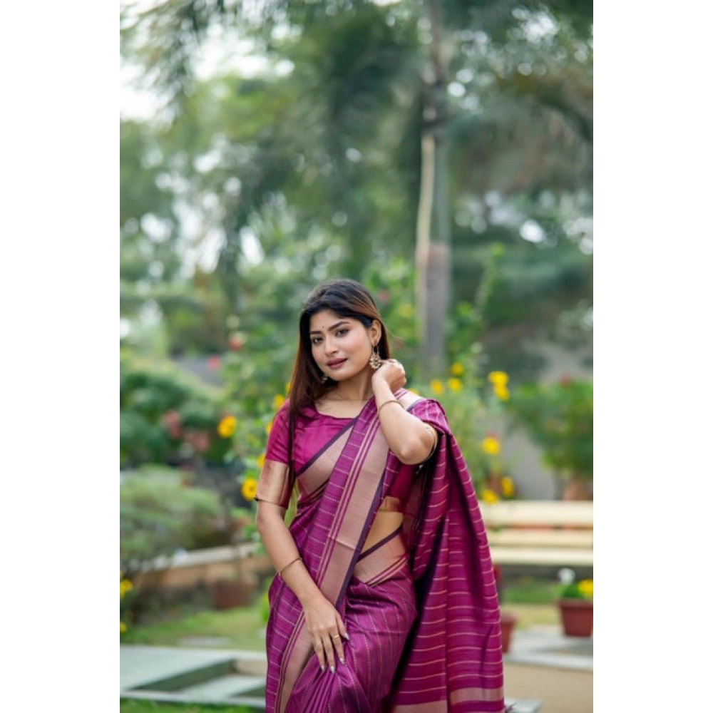 PID-65723-Generic-Women-S-Faux-Banarasi-Lining-Pattern-Saree-With-Unstitched-Blouse-5-5-Mtr-Magenta-1000x1000-1.webp Women's Faux_Banarasi Lining Pattern Saree With Unstitched Blouse 5.5MtrĀ (Magenta) - Image 1