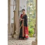 Women's Silk_Blend Ethnic Ikat Pattern Saree With Unstitched Blouse 5.5Mtr (Black) - Image 3