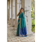 Women's Silk_Blend Ethnic Ikat Pattern Saree With Unstitched Blouse 5.5Mtr (Teal) - Image 3