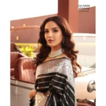 Women's Silk Printed Saree With Unstitched Blouse 5.5Mtr (Black) - Image 2