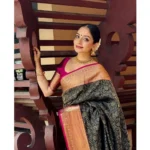 Women's Silk Printed Saree With Unstitched Blouse 5.5Mtr (Green) - Image 3