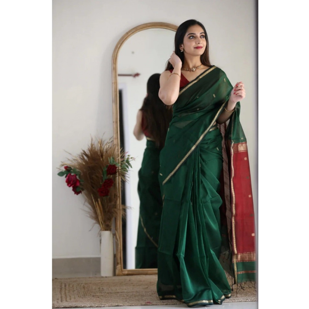 54466129170_56debd440c_o_d-1000x1000-1.webp Women's Cotton Printed Saree With Unstitched Blouse 5.5Mtr (Dark Green) - Image 1