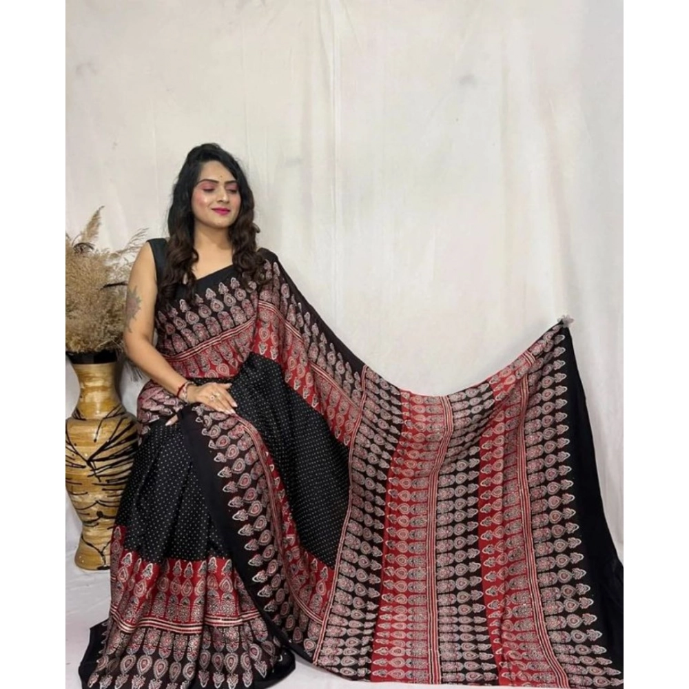 PID-62461-Generic-Women-s-Satin-Printed-Saree-With-Unstitched-Blouse-5-5-Mtr-Black-1-1000x1000-1.webp Women's Satin Printed Saree With Unstitched Blouse 5.5Mtr (Black) - Image 1
