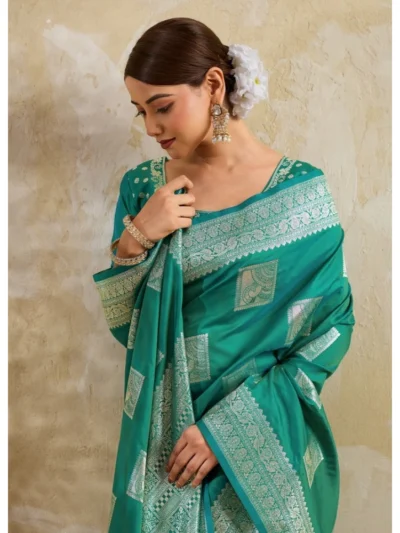 Women's Silk Blend Printed Saree With Unstitched Blouse 5.5Mtr (Sea Green)