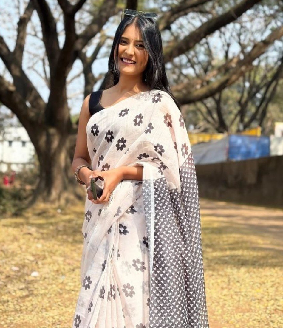 Bg Remover 9 -1000 * 1100 - BSB253SAVYYYC554_White_Main Women's Linen Floral Printed Saree With Unstitched Blouse - 5.5 Mtr (White) - Image 1