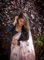 Women's Linen Paisley Printed Saree With Unstitched Blouse - 5.5 Mtr (White-Red) - Image 4