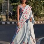 Women's Linen Floral Printed Saree With Unstitched Blouse - 5.5 Mtr (Grey)