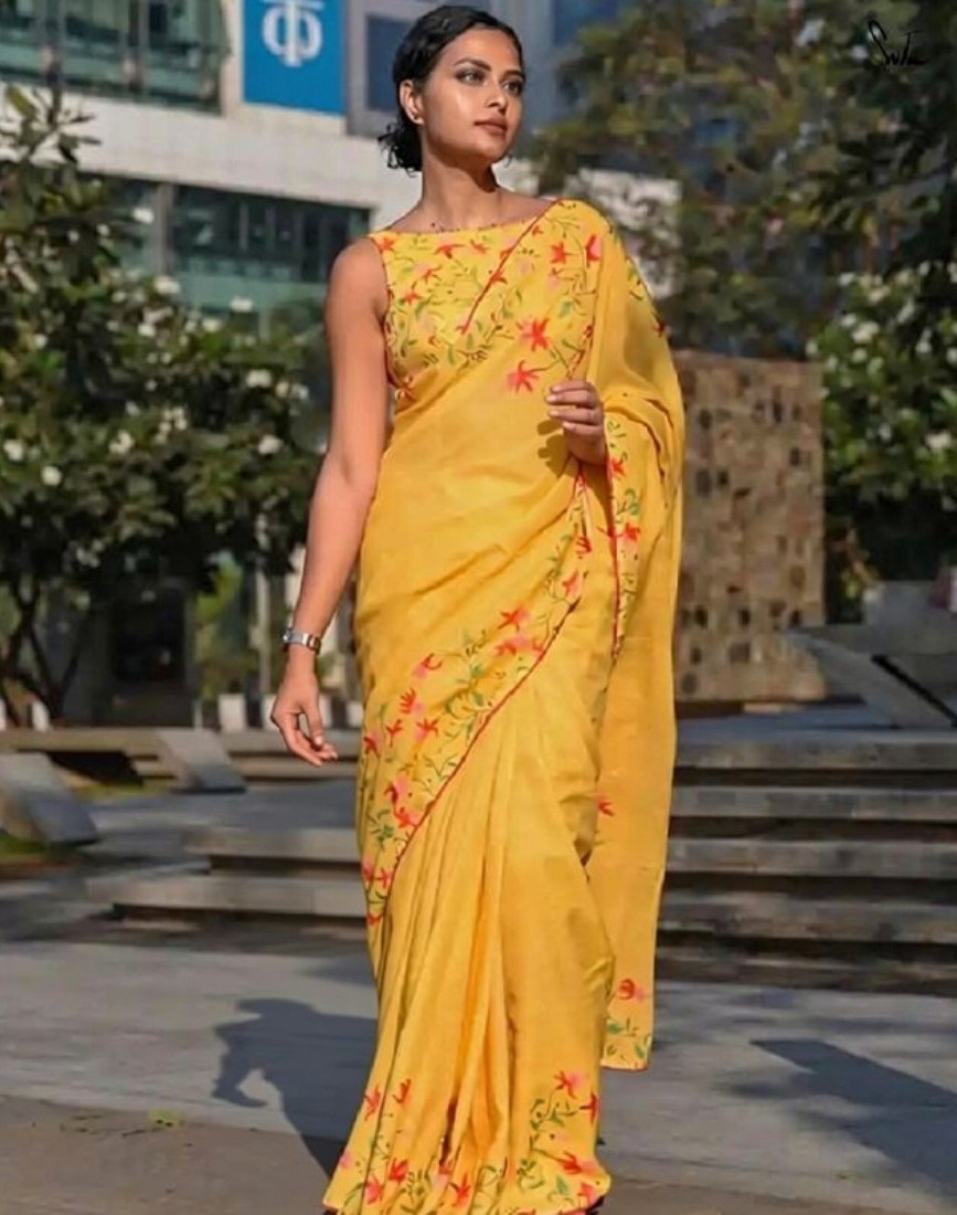 Bg Remover 9 -1000 * 1100 - BSB253SAVYYYC561_Yellow_Main Women's Linen Floral Printed Saree With Unstitched Blouse - 5.5 Mtr (Yellow) - Image 1