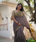 Women's Linen Kalamkari Printed Saree With Unstitched Blouse - 5.5 Mtr (Purple)