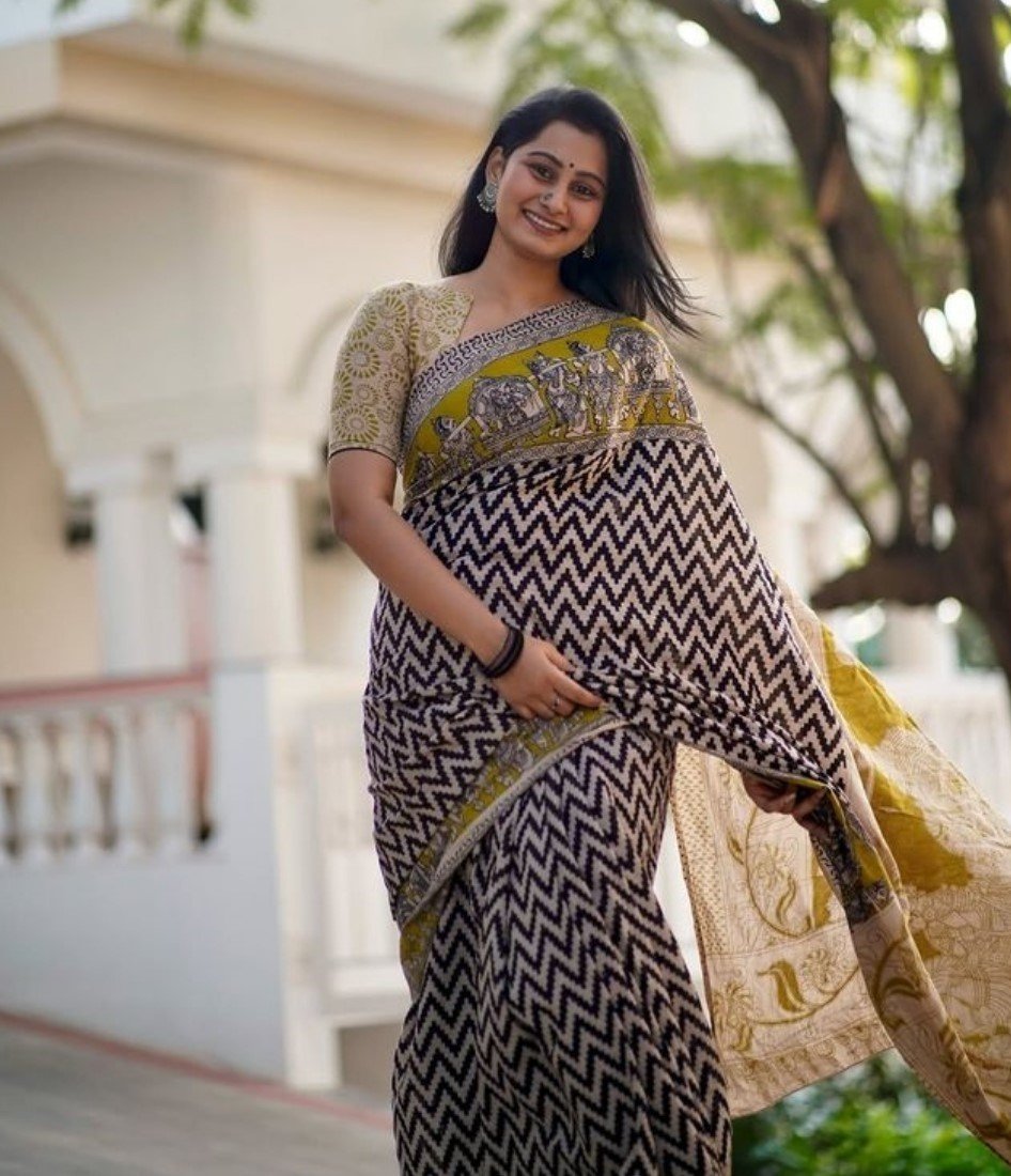 Bg Remover 8 - BSB253SAVYYYC576_Black_Main Women's Linen Kalamkari Printed Saree With Unstitched Blouse - 5.5 Mtr (Purple) - Image 1