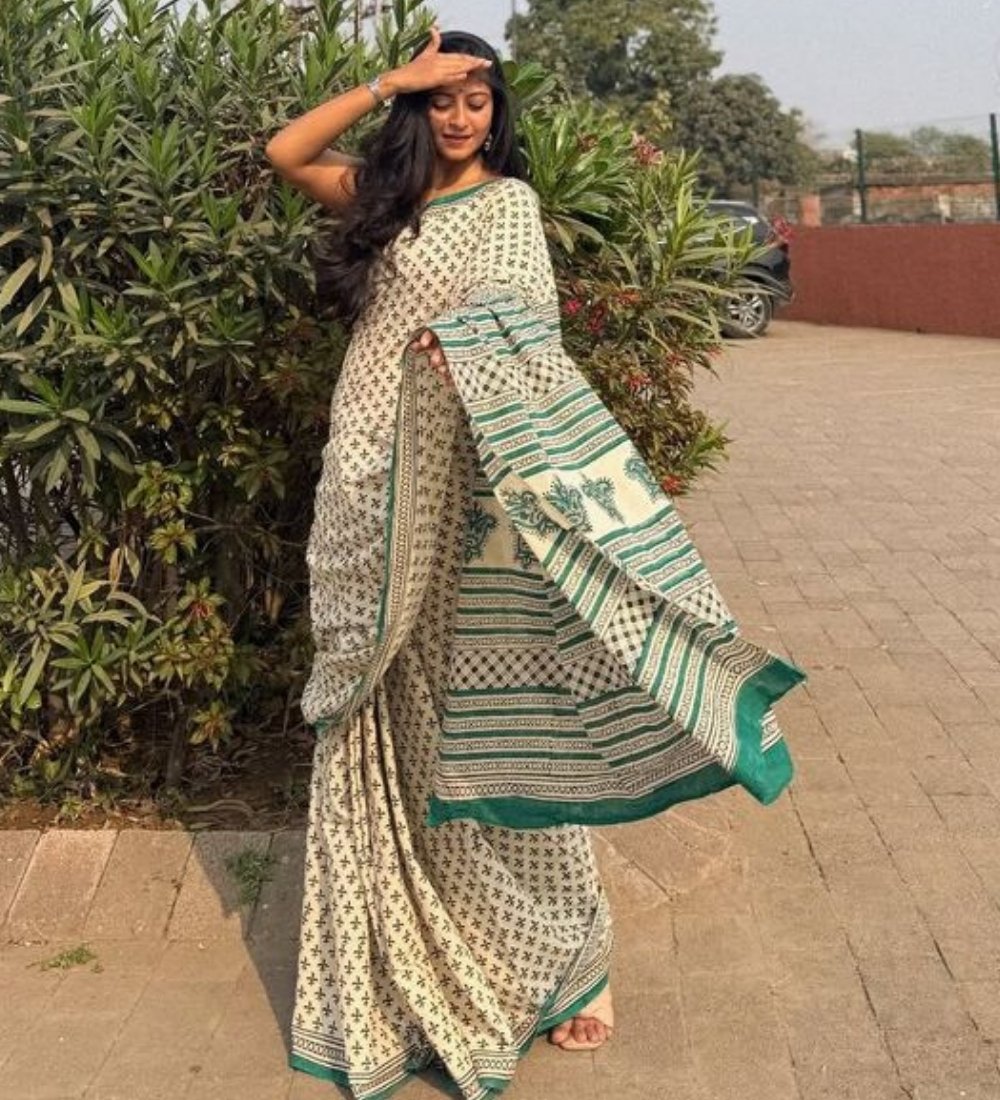 PID-68075-Women-s-Linen-Kalamkari-Printed-Saree-With-Unstitched-Blouse-5-5-Mtr-Lavender-1.jpg Women's Linen Printed Saree With Unstitched Blouse - 5.5 Mtr (Off White) - Image 1