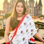 Women's Linen Printed Saree With Unstitched Blouse - 5.5 Mtr (White-Red)